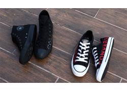 converse con cuña por dentro