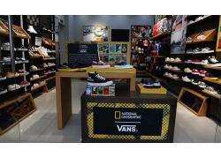 Cửa hàng Vans chính hãng - địa điểm mua sắm chuẩn "sang-xịn"
