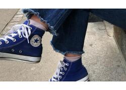 Converse Classic Navy - Đôi giày với vẻ đẹp cổ điển vượt thời gian