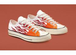 Giày Converse in - tạo điểm khác biệt cho đôi giày