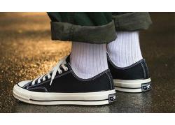 Converse cổ thấp đen - Đồng hành cùng những cuộc trải nghiệm cho riêng bạn