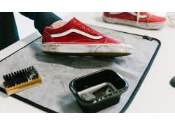 Cách clean giày Vans đơn giản để luôn được như mới