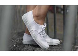 Review tận tay những đôi giày Vans trắng cực “cool” phải có trong tủ giày