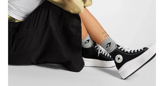 Giày Converse Chuck Taylor All Star Move khác biệt so với Converse Classic?
