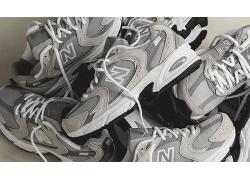 Giày New Balance 530 làm nên chất riêng trong thế giới Sneaker