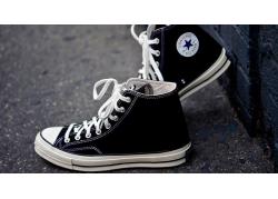 Giày thể thao Converse nam - Item không thể thiếu của đấng mày râu