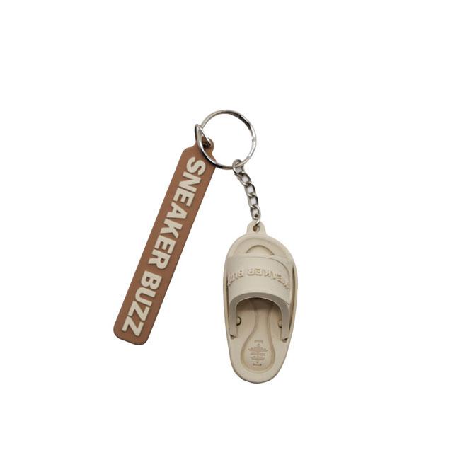 Sneaker Buzz Shoe Keychain - Logo Tag MK202312_013SB