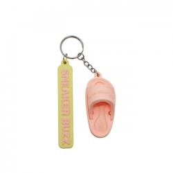 Sneaker Buzz Shoe Keychain - Logo Tag