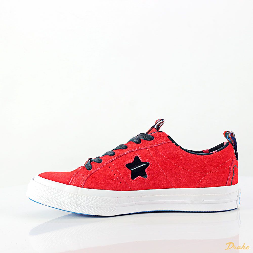 Hello kitty one star converse best sale