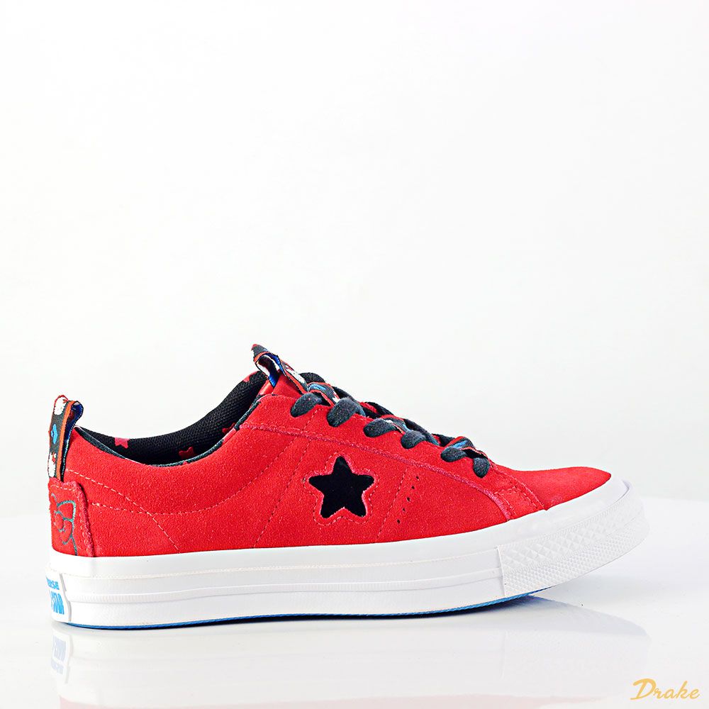 Converse X Hello Kitty One Star Converse X Hello Kitty One Star