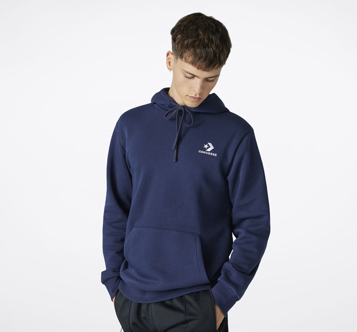 Áo Hoodie Converse - một phần quen thuộc của phong cách streetwear 