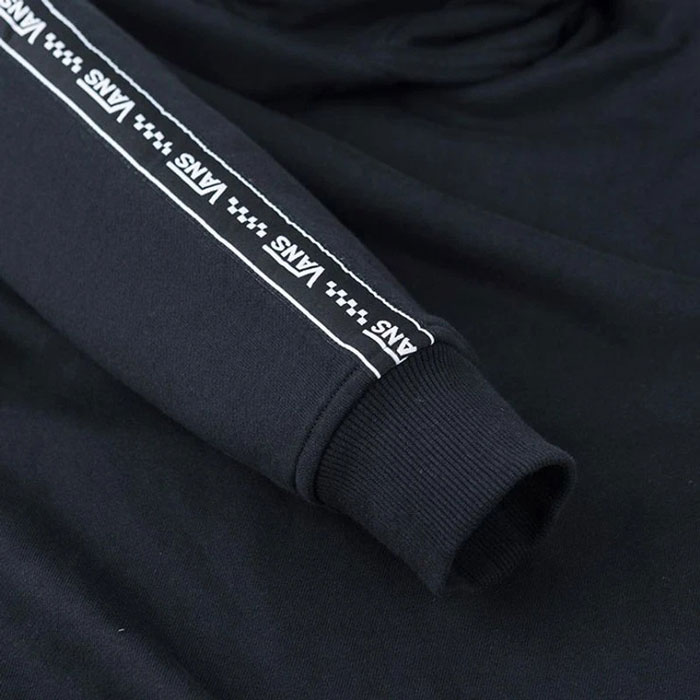Tạo vẻ ngoài ấn tượng cùng các mẫu áo hoodie nam Vans 