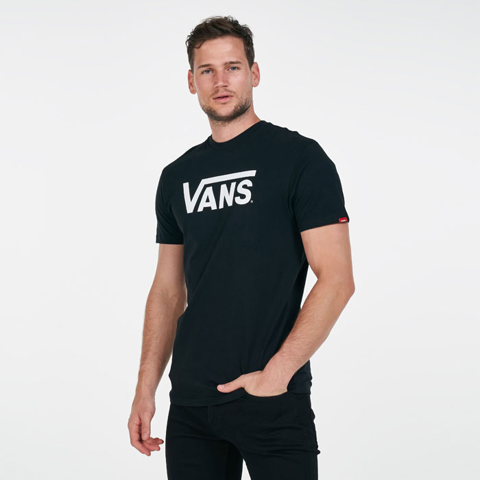 Chinh phục những outfit năng động nhất với áo thun Vans cho nam