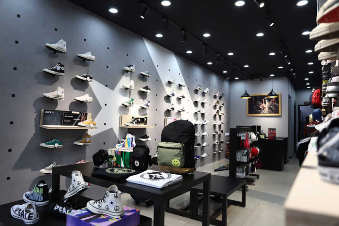 Tham khảo địa chỉ mua giày Converse để rinh về những items chất lượng 