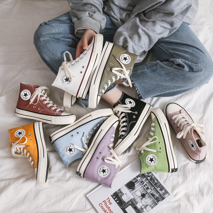Đánh thức phong cách retro với giày Converse cổ cao 1970s