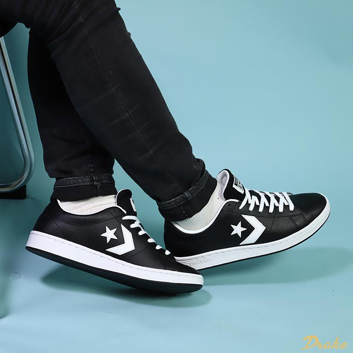 Bước vào thế giới phong cách cùng các mẫu Converse da nam