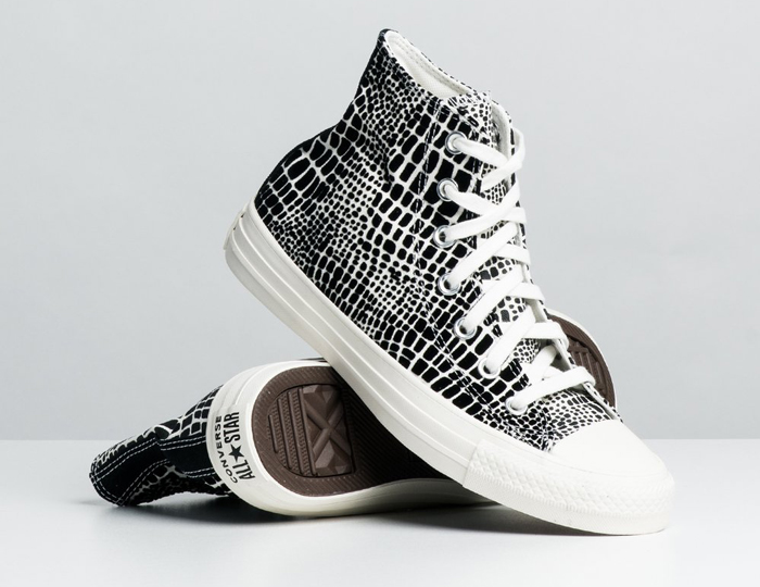 Converse hoa văn bùng nổ với thiết kế họa tiết cực sinh động