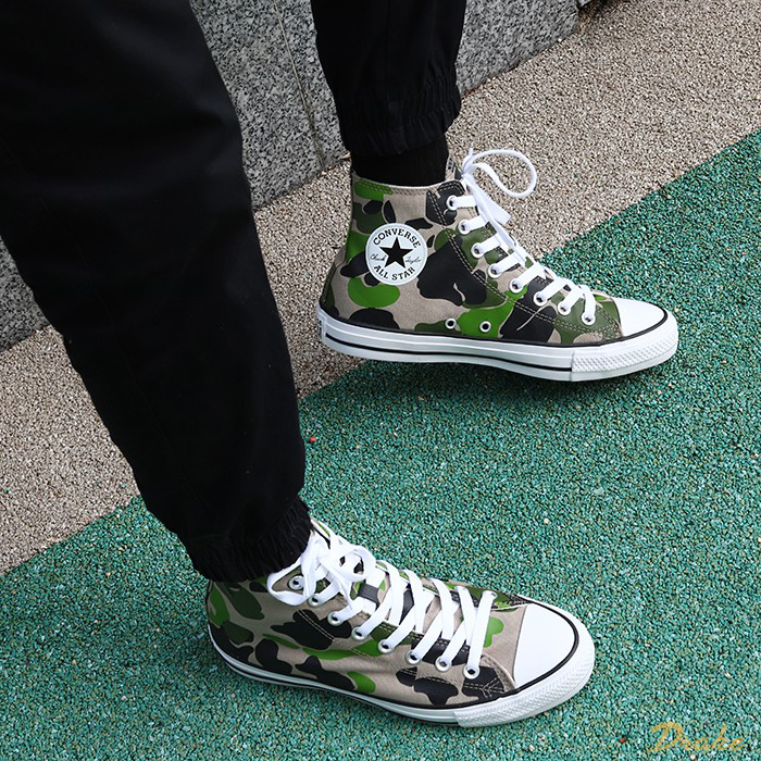 Converse hoa văn bùng nổ với thiết kế họa tiết cực sinh động