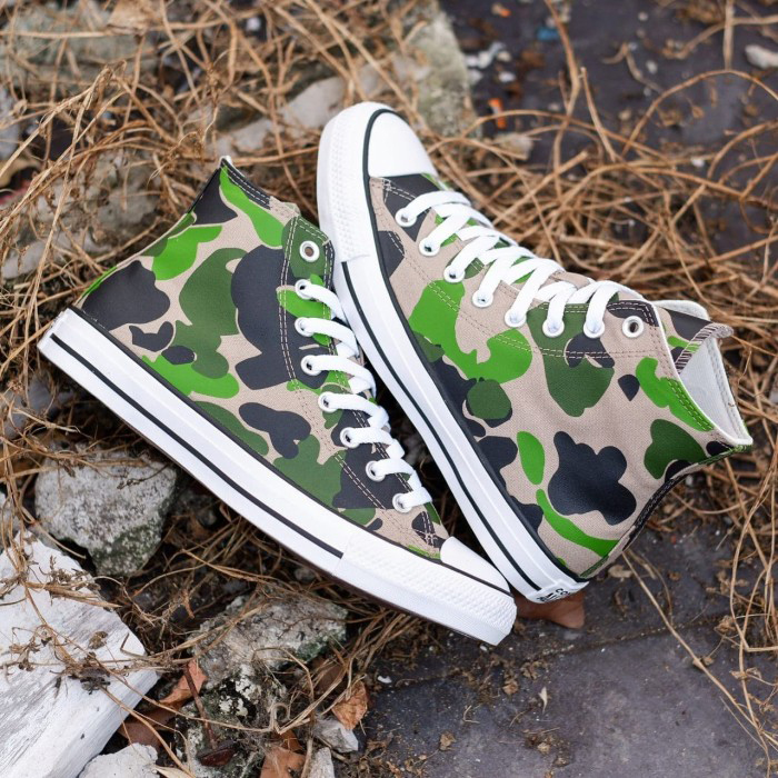 Converse hoa văn bùng nổ với thiết kế họa tiết cực sinh động