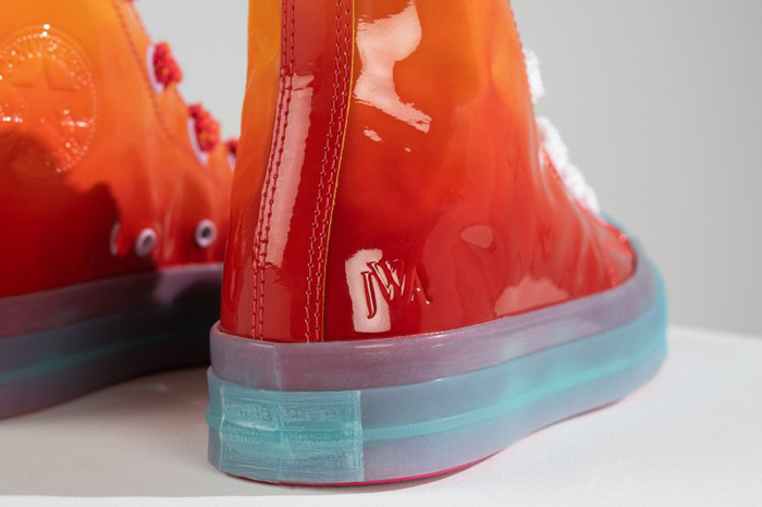Converse màu cam phiên bản “rực rỡ” tràn ngập năng lượng mùa hè