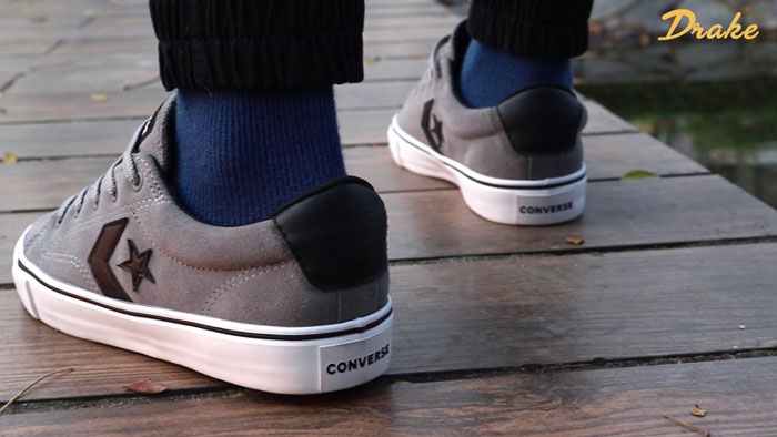 Converse màu xám- Item tiềm năng không giới hạn của giày thể thao