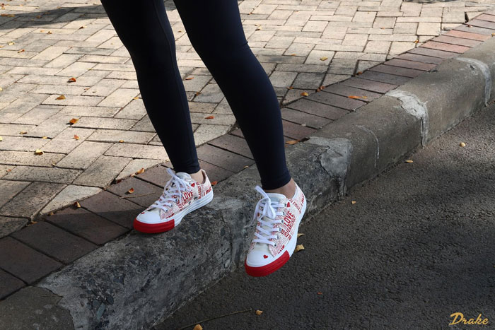 Lạc bước trong thế giới Converse tim cổ thấp được giới trẻ lăng xê