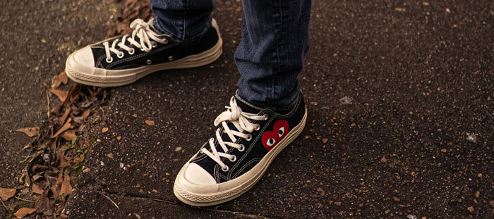 Lạc bước trong thế giới Converse tim cổ thấp được giới trẻ lăng xê
