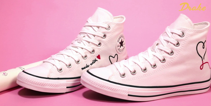 Converse trắng cổ cao đủ sức giúp bạn tự tin dạo phố mỗi ngày 