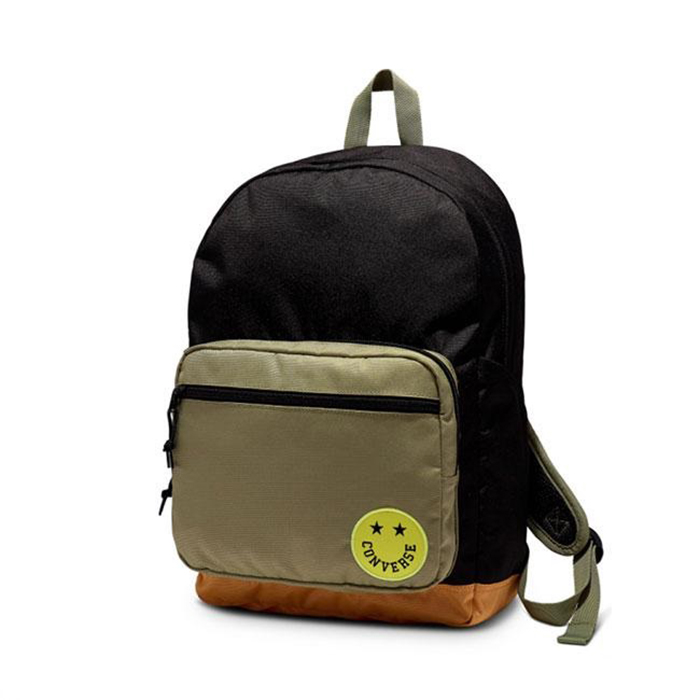 Converse Backpack – Item tiện dụng mà bạn không thể thiếu