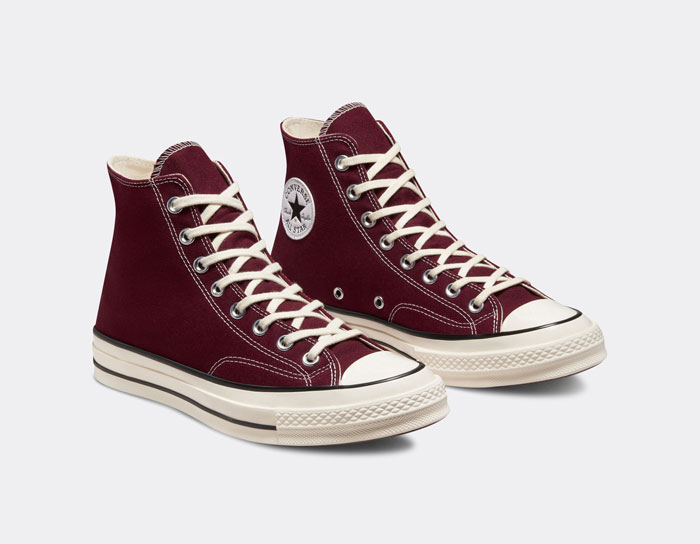 Converse Chuck 70 Seasonal Color - sự kết hợp giữa hai dòng giày đình đám