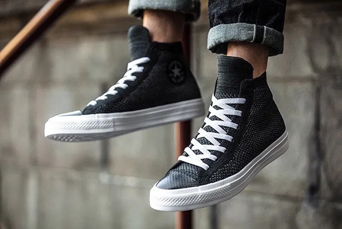 Nhanh tay list nhẹ 4 đôi giày Converse làm từ chất liệu vải knit