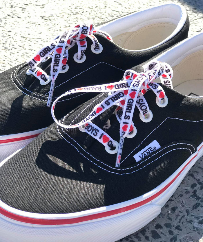 Giày Vans đen nữ sở hữu trọn gam màu basic ưa chuộng