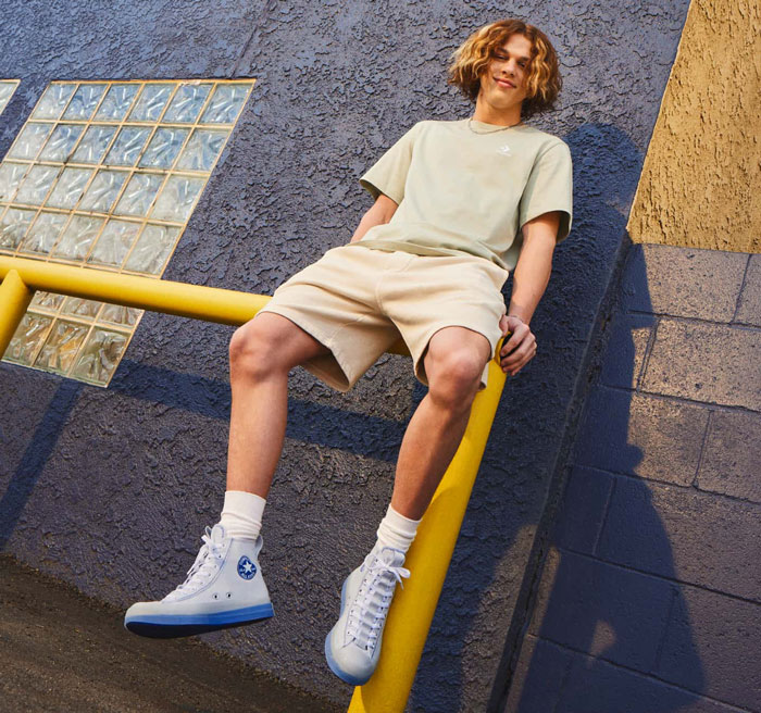 Mang giày Converse cao cổ sao cho đẹp - Bí quyết chinh phục mọi outfit
