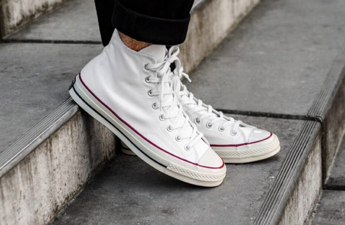 Bật mí cách phối quần áo với giày Converse cao cổ nam cực cá tính
