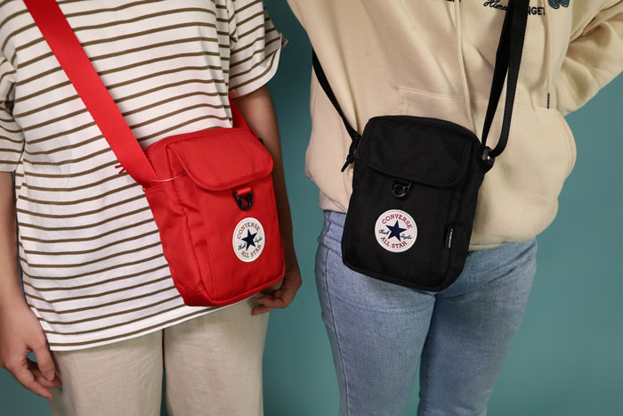 Nhỏ gọn và linh hoạt - Túi Converse Cross Body phù hợp với mọi hành trình 