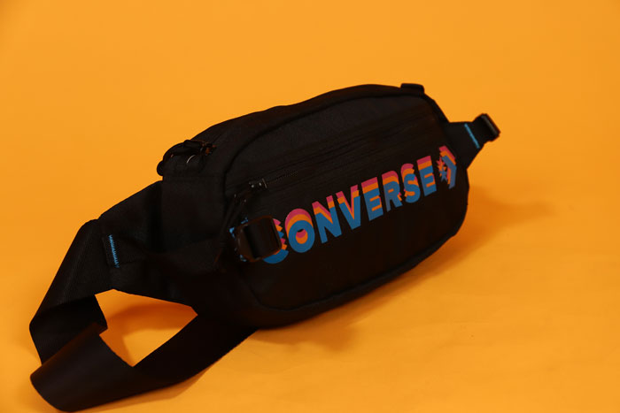 Nhỏ gọn và linh hoạt - Túi Converse Cross Body phù hợp với mọi hành trình 