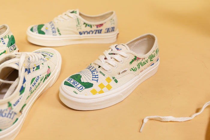 Tận hưởng các mẫu giày Vans đẹp với điểm nhấn từ họa tiết Graphic 