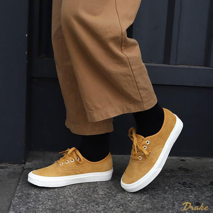 Trên tay mẫu giày Vans Authentic Pig Suede với tính năng vượt trội