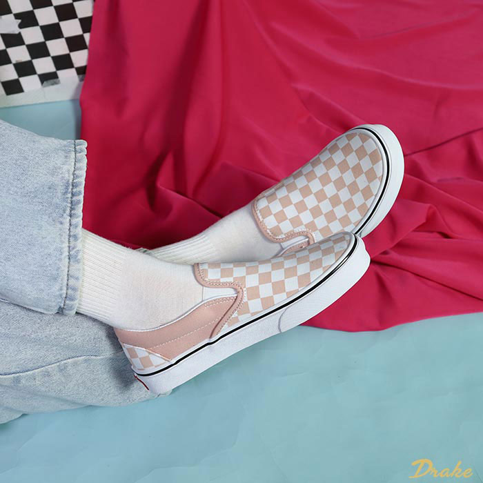 Chinh phục mọi bản phối thông qua phiên bản Vans caro hồng