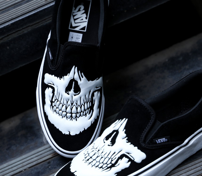 Nghệ thuật thay áo mới độc đáo qua các mẫu Vans họa tiết