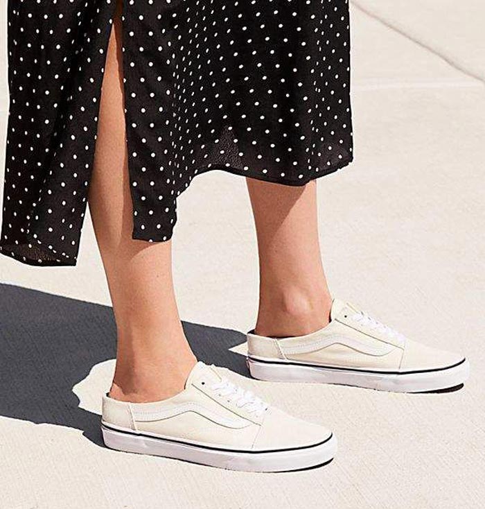 Vans hở gót - Điểm nhấn thời trang cực kỳ độc đáo