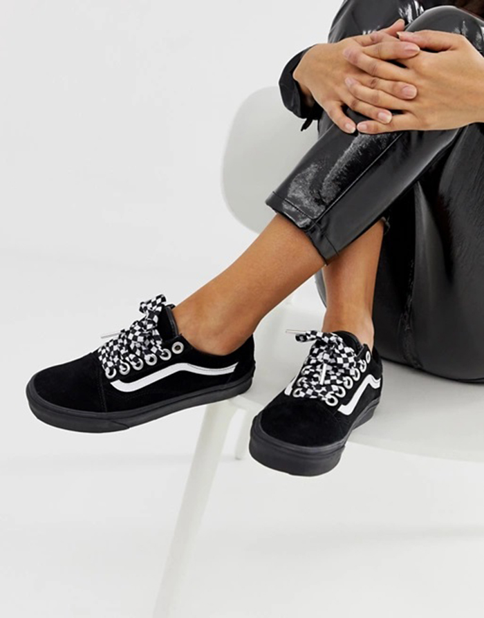 Biến tấu diện mạo mới cho mẫu giày Old Skool qua phiên bản Vans Checker Laces