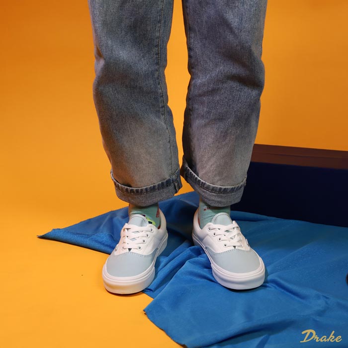 Nét tinh tế đằng sau những đôi Vans Era trắng