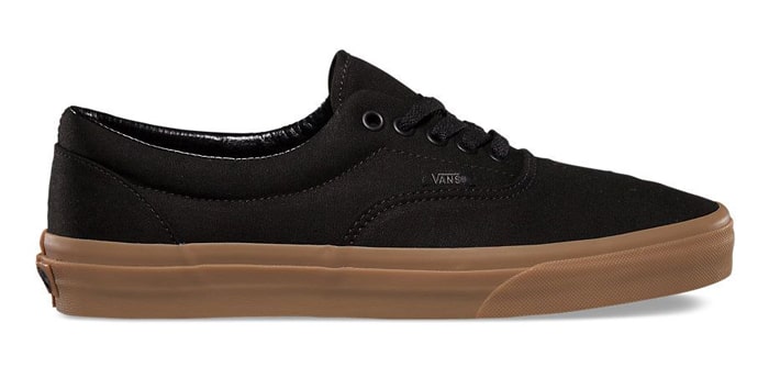 Nổi bật xuống phố cùng Vans Gum cho ngày hè năng động 