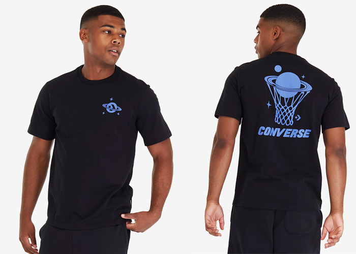 Hé lộ những mẫu áo Converse đen đang đổ bộ vào làng thời trang