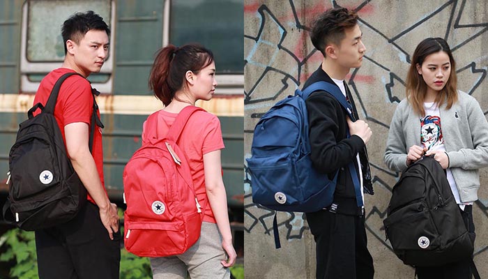 Trên vai chiếc balo đi học Converse mang tất cả hành trang đến trường