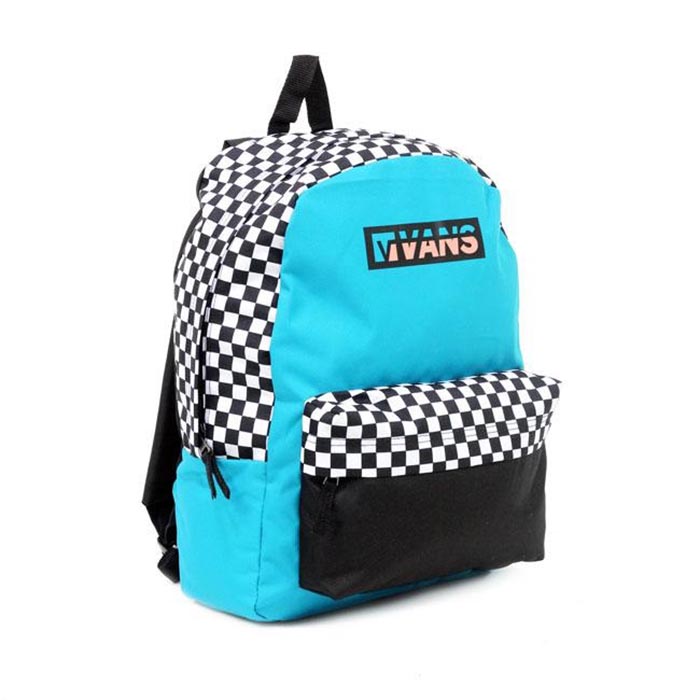 Không chỉ là vẻ thời trang, balo Vans Checkerboard còn chứa đựng nhiều hơn thế