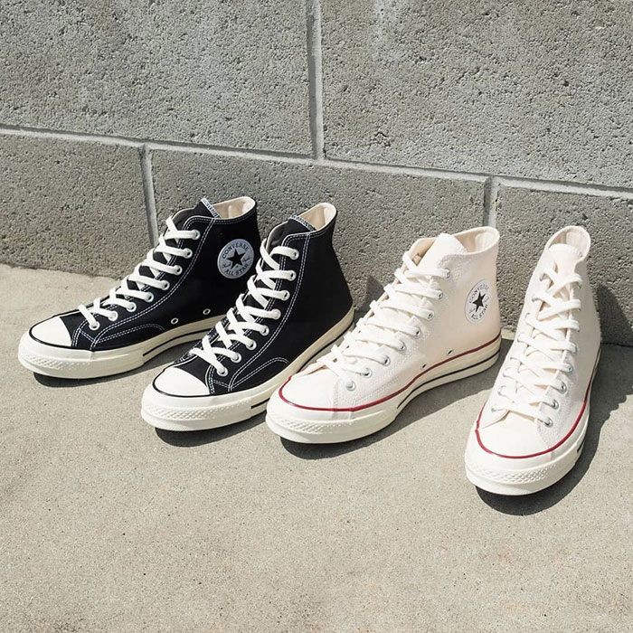 Mẹo bảo quản giày Converse không bị mốc hiệu quả 2023