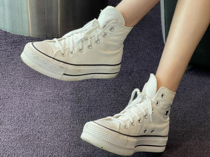 Tìm hiểu về bộ sưu tập các dòng giày Converse nữ thời thượng cho phái đẹp
