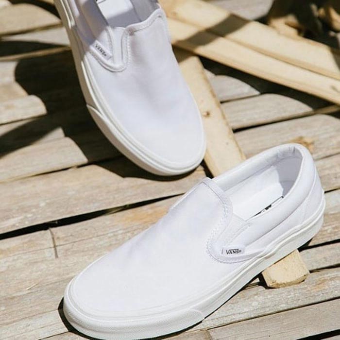"Bỏ túi" cách khử mùi giày Vans đơn giản và nhanh chóng